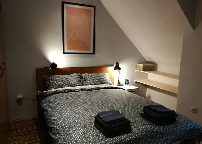 Cosy Escape In Apartment